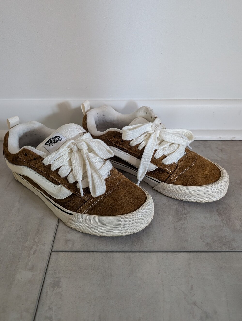 Vans Men's Size 9 Suede Skate Shoes